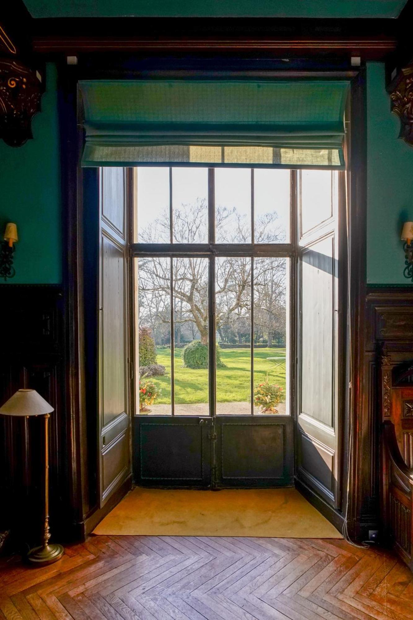 Chateau De Thouare Bagian luar foto